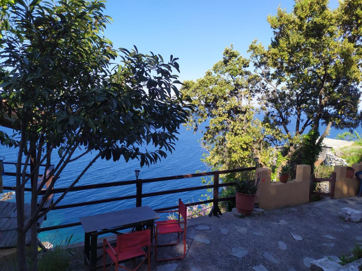 Triple Studio Room With The Most Beatifull View In Mylopotamos ซาการาดา ภายนอก รูปภาพ